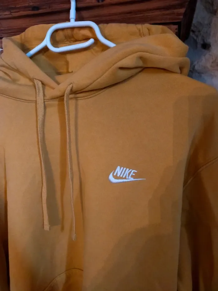 Sweat a capuche Nike jaune moutarde - photo numéro 2