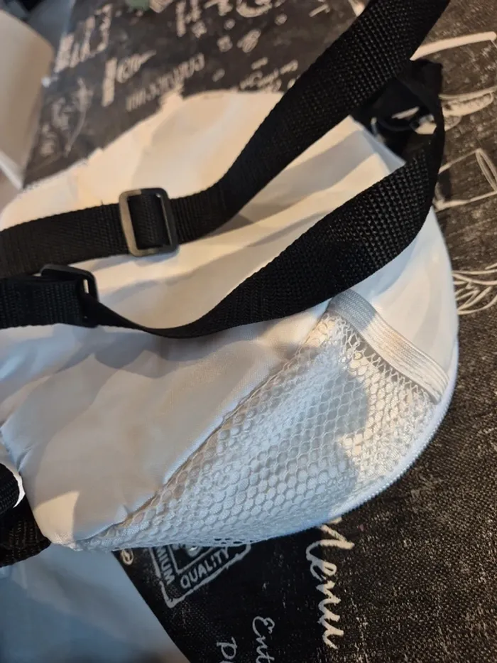 Petit sac a dos - photo numéro 5
