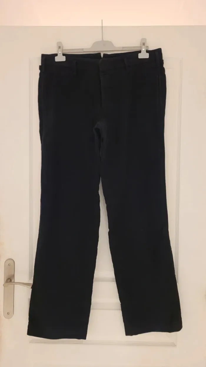 Pantalon épais toucher velours 100% coton modèle Mavin
