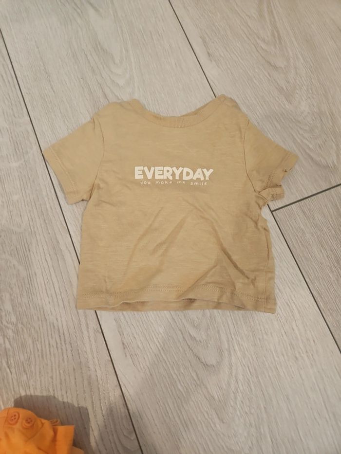 Lot 4 tee shirt - photo numéro 2