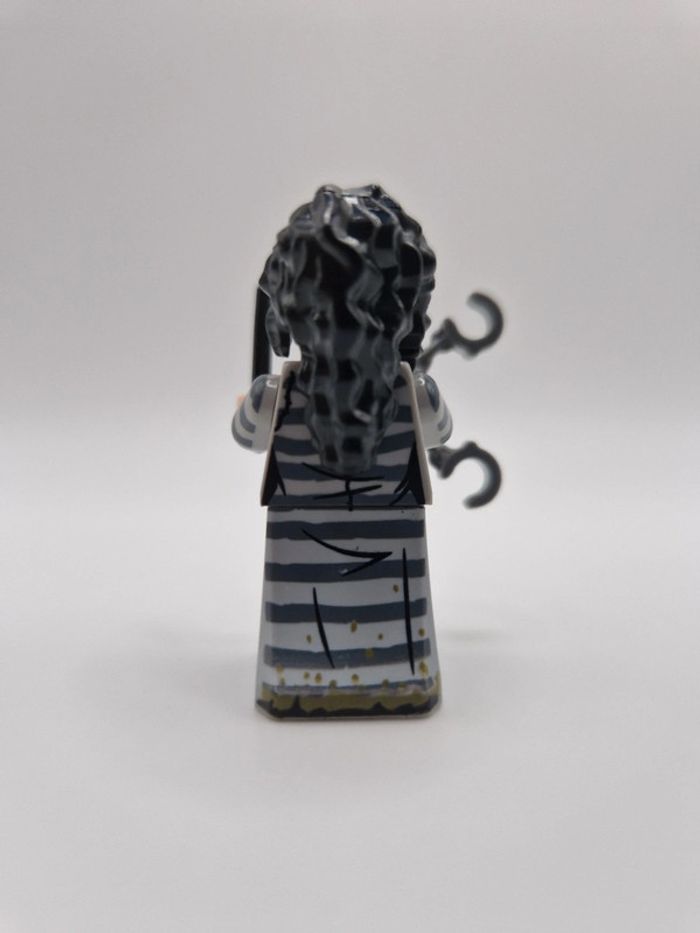 Figurine type lego Bellatrix Harry Potter - photo numéro 3