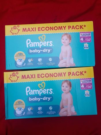 2 cartons de couches Pampers baby-dry T4+ taille 4+