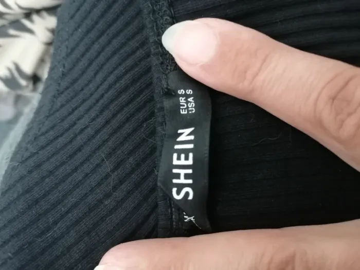 Body / tee shirt shein s - photo numéro 3