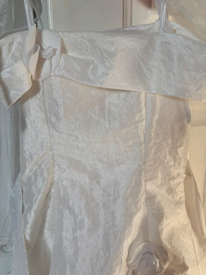 Robe cérémonie avec voile et ceinture 4/5 ans - photo numéro 2