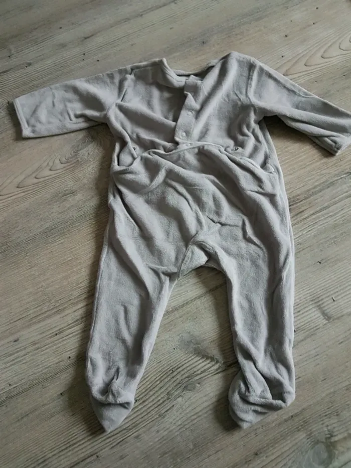 Pyjama Kiabi 12 mois - photo numéro 2