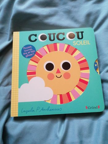 Livre bébé coucou soleil