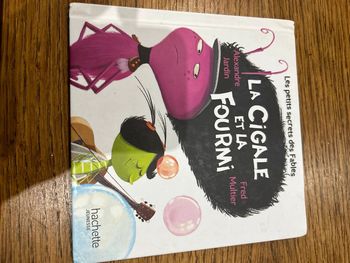 Livre la cigale et la fourmis