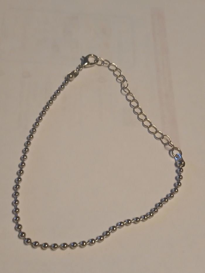 Bracelet avec petites boules argenté - photo numéro 1
