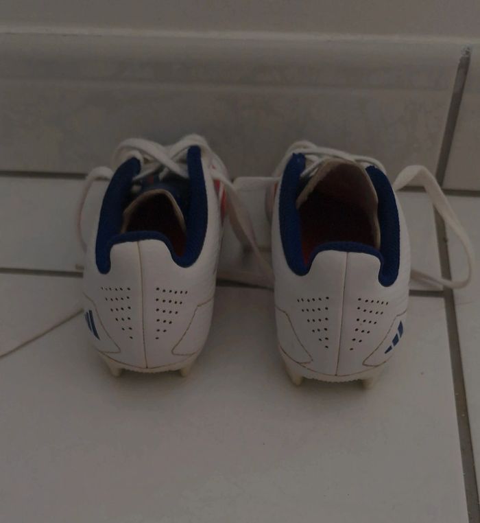 Chaussures foot - photo numéro 2
