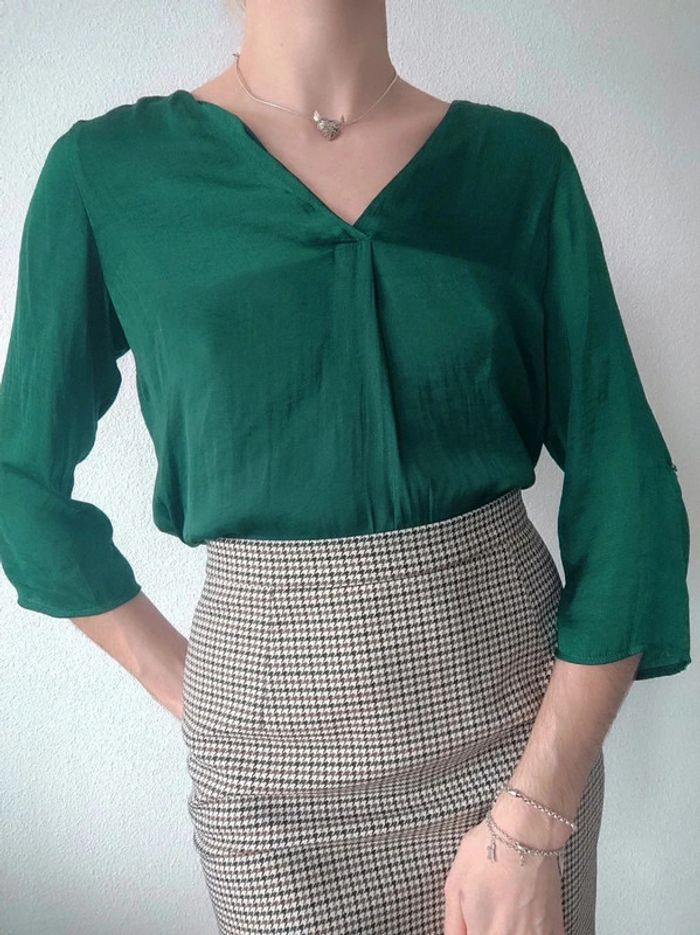 Blouse satin col V 3/4 vert sapin / Stradivarius - 36/S à 38/M - photo numéro 4
