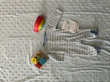 pyjama grenouillère en velours bleu ouverture devant  6 mois