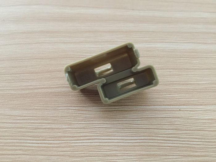 Bagage avant pièce détachée miniature Porsche 911 Carrera 1993 Burago 1/18 #A26 - photo numéro 2