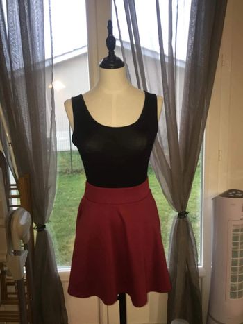 Débardeur 🎀 noir taille unique 4euros