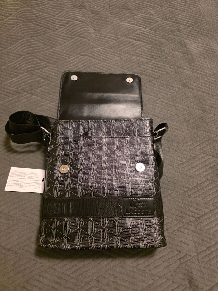 Sac à bandoulière Lacoste - photo numéro 10