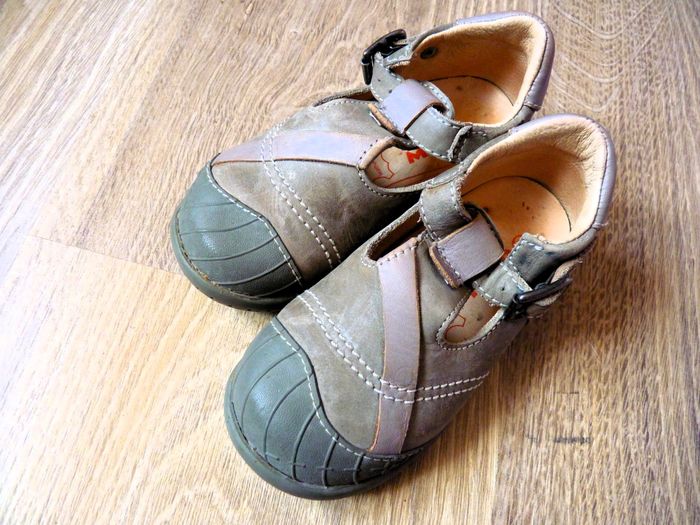 Chaussure cuir + chausson Garçon pointure 22 Babar et MOD8 bleu lot TBE - photo numéro 5