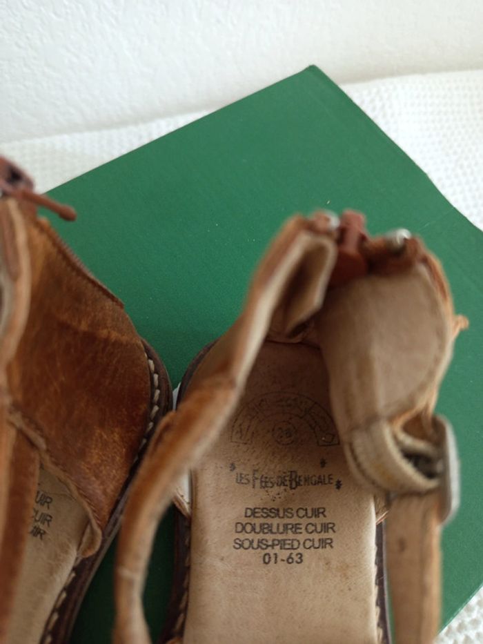 Paire de sandales en cuir Les Fées de Bengale pointure 28 - photo numéro 7
