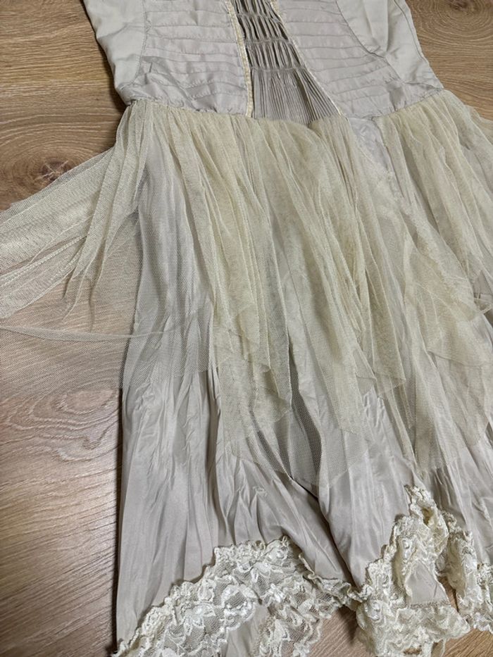 Robe beige dentelle et tulle - photo numéro 3