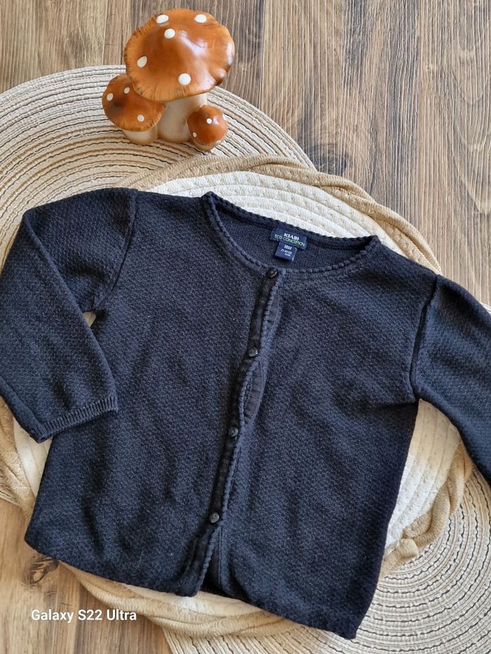 Lot de 2 gilets Kiabi, taille 18 mois (77-82 cm). - photo numéro 4