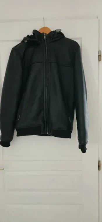 Blouson capuche