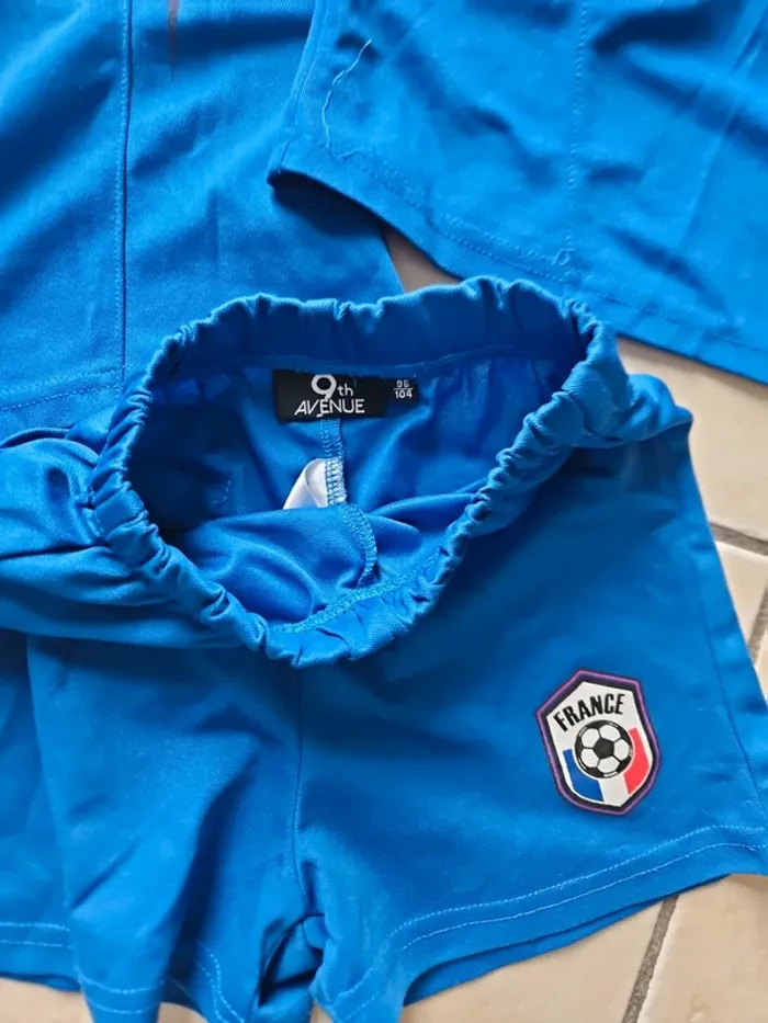 2 maillots + 1 short de foot France 3/4 ans - photo numéro 7