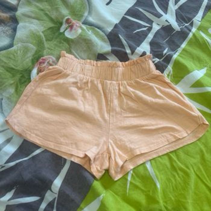 Petit short élastique