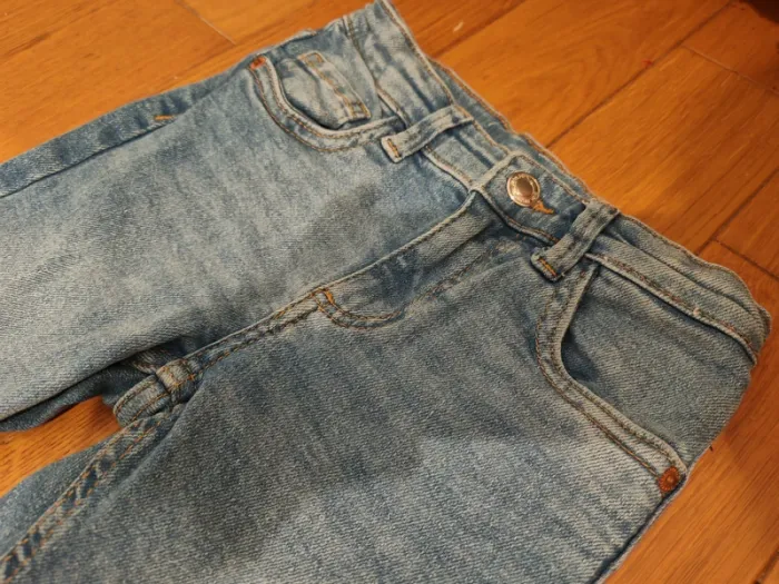 Jean slim bleu Zara Kids fille 👖 7 ans, confort et style casual - photo numéro 2