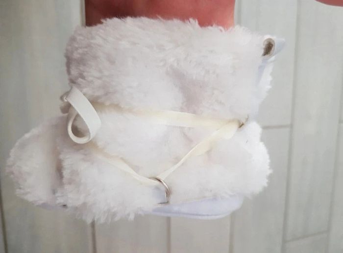 Bottines fourrées  neuve 3/6mois - photo numéro 3