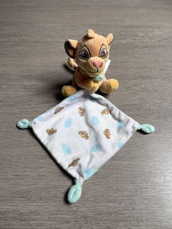 Doudou Simba le Roi Lion menthe neuf sans étiquette