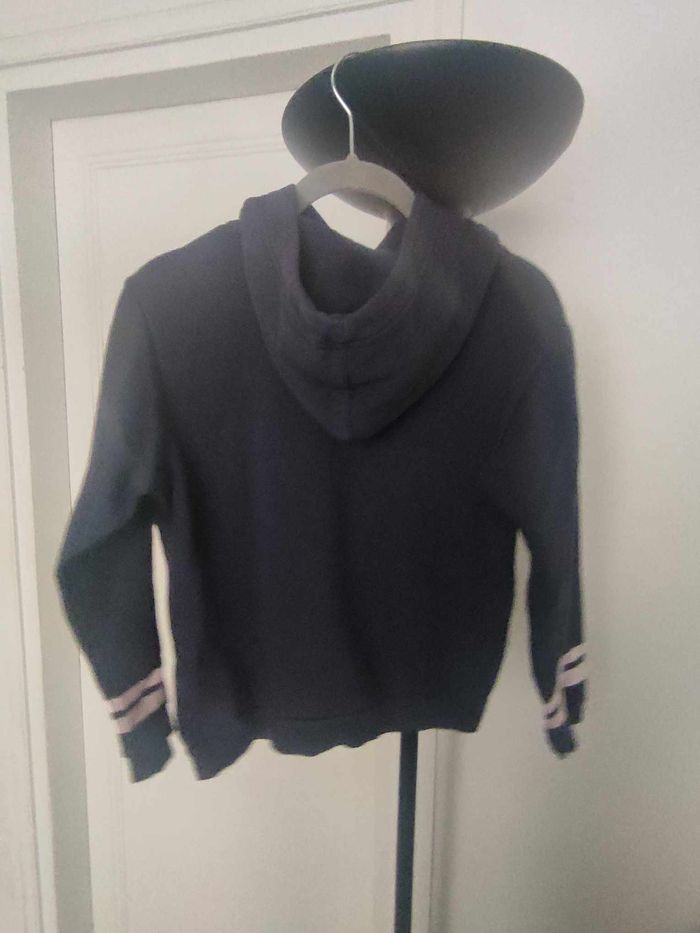 SWEAT  SHIRT A capuche