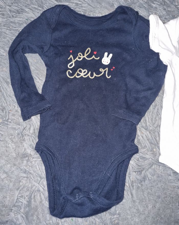Lot 2 bodies 6mois - photo numéro 2