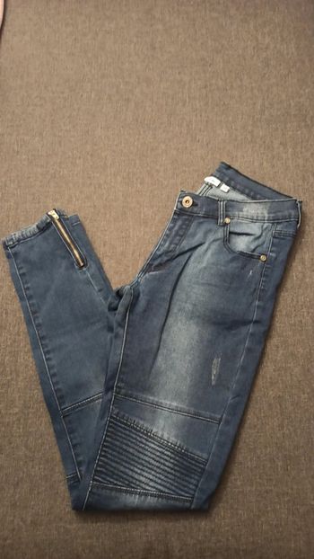 Jean taille 34 marque MIM