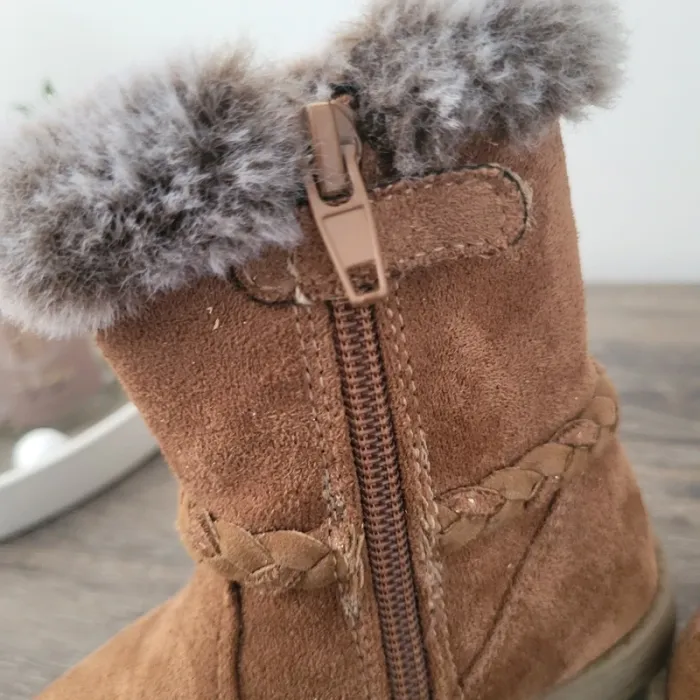 Lot de 2 paires de bottines T23 - photo numéro 4