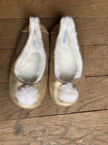 Chaussons dorés fourrés Jacadi 30 neufs