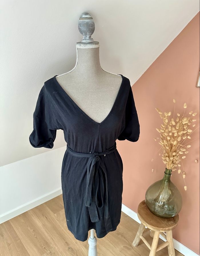 💜 Robe tunique noir Zara avec ceinture taille S 💜 - photo numéro 2