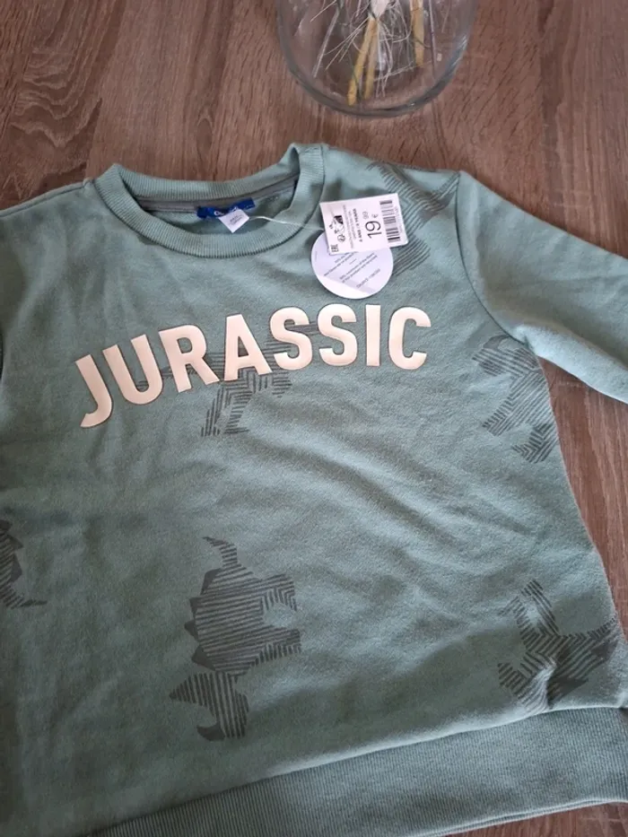 Sweat garçon taille 8 ans - photo numéro 4