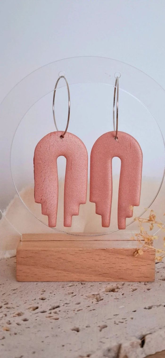 Boucles d’oreilles Arche 🌸 Rose poudrée - Modèle unique (neuve) - photo numéro 2