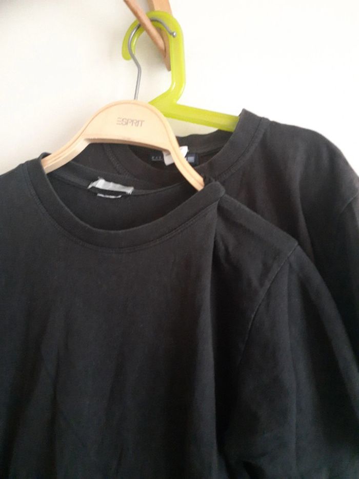 Lot 2 t-shirt noir domyos et decathlon - photo numéro 2