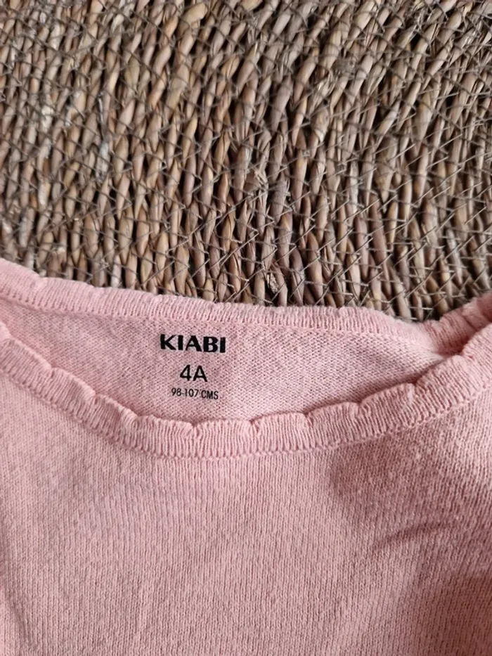 Joli pull rose Kiabi fille taille 4 ans - photo numéro 3