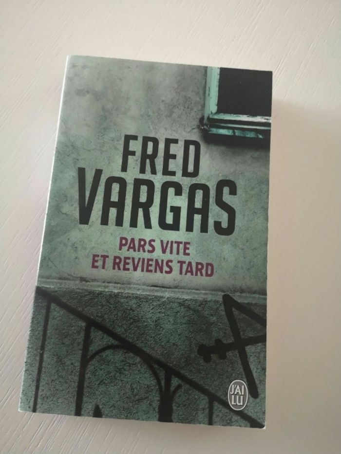 Livre Pars vite et reviens tard
