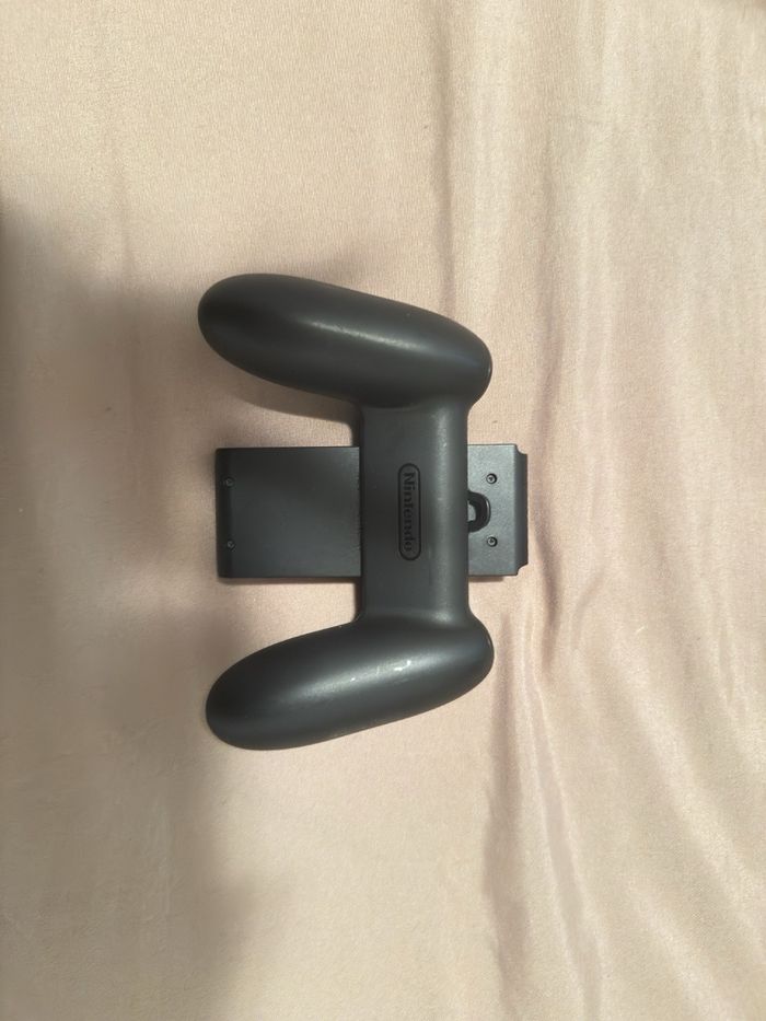 Console portable Nintendo Switch OLED modèle HEG-001 - 64 Go - Blanc - photo numéro 5