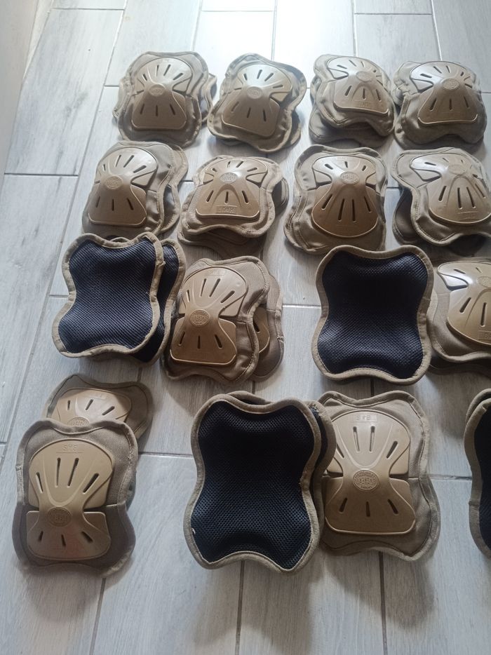 Genouillères et coudières de protection  7€ la paire