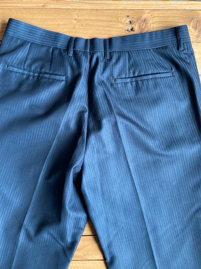 Costume veste pantalon cravate - photo numéro 9