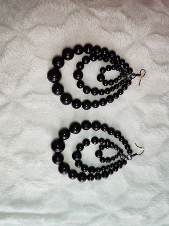 Boucles d’oreilles neuves, jamais portées. 
