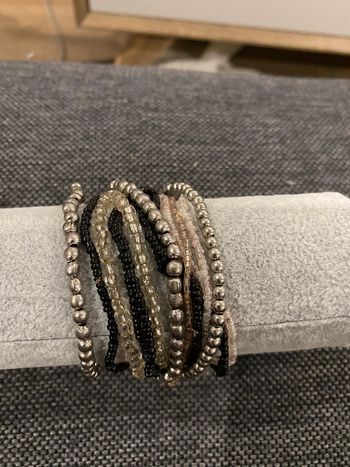 Lot de bracelets