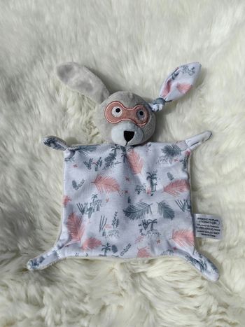 Doudou plat Chien Ikks Blanc Gris Masque rose Berdoues