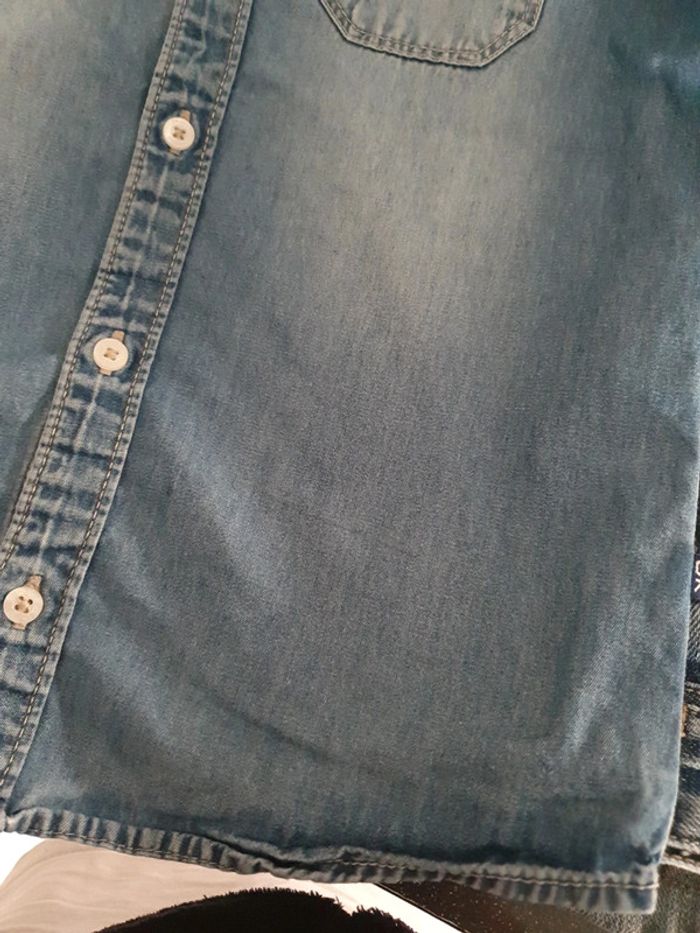 Chemise en jeans okaidi 6 ans U14 - photo numéro 7