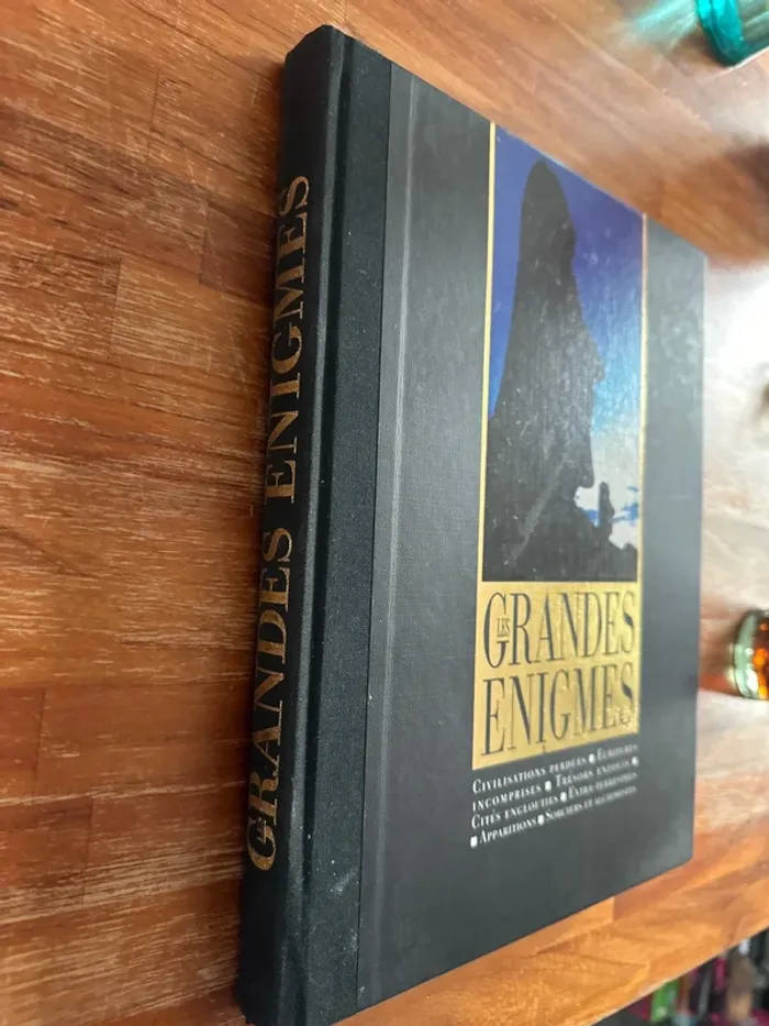Livre les grands énigmes - photo numéro 2