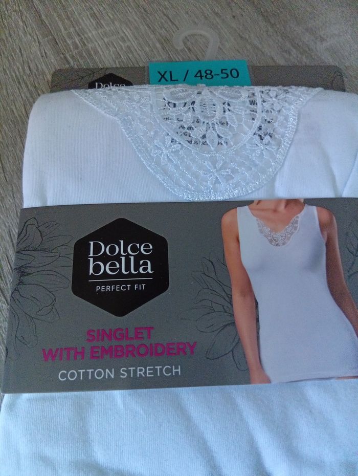 Joli débardeur p'tite dentelle agréable à porter dû 48/50 95% coton - photo numéro 2