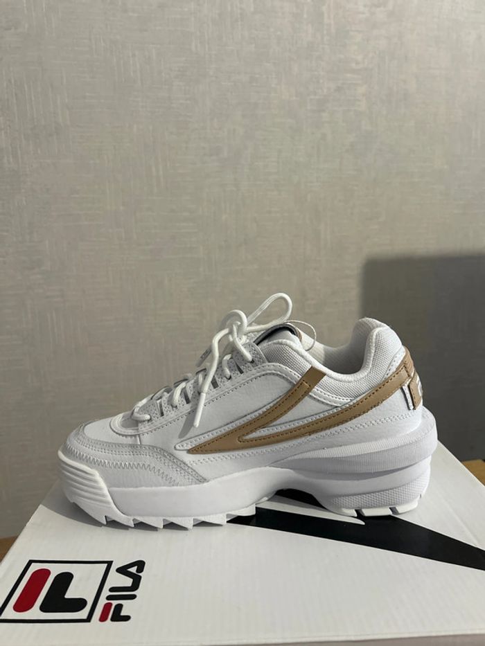 Baskets Sneakers compensées Fila Disruptor 38.5 - photo numéro 4