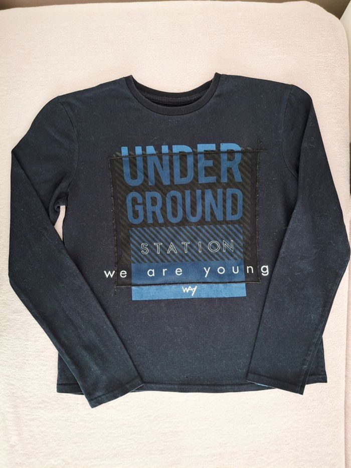 T-shirt manches longues IKKS 12 ans bleu marine avec inscriptions bleues